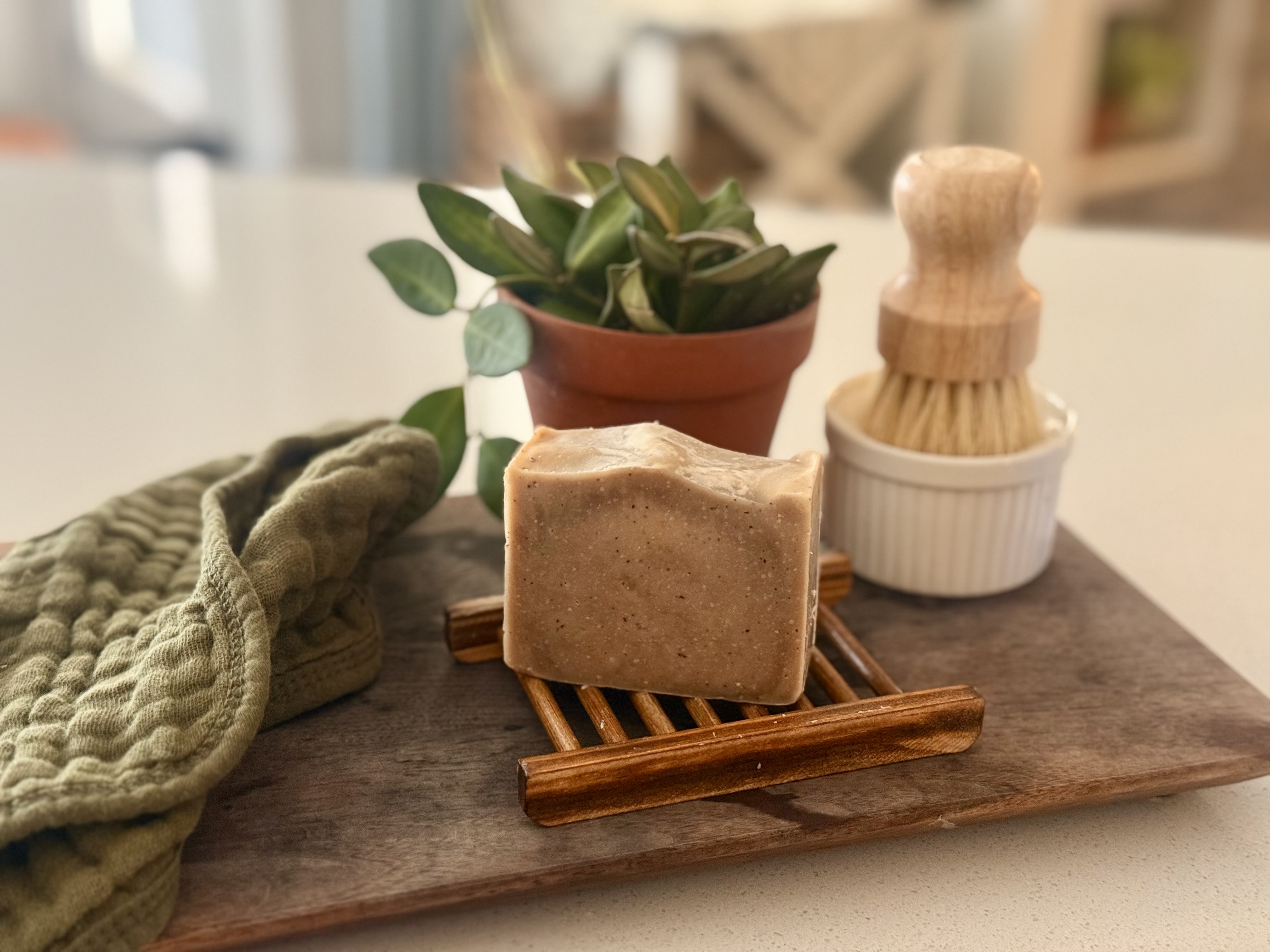 🌿 Harmful Ingredients to Avoid in Skincare (and What to Use Instead)