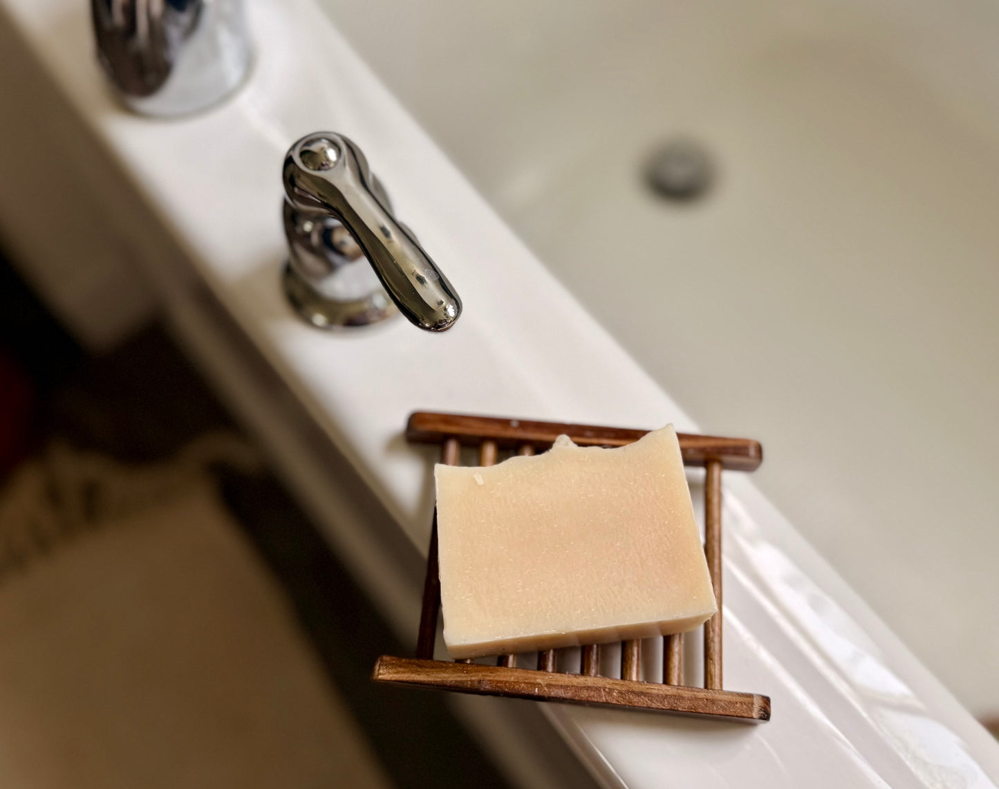 Moon Dust Bar Soap – Eucalyptus, Peppermint & Tea Tree IPA Cleanse