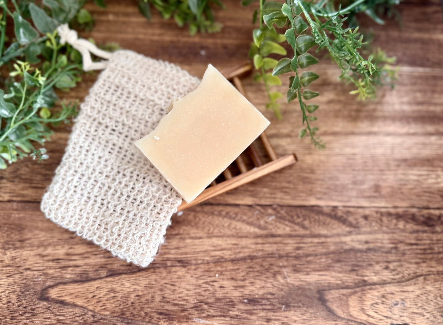 Moon Dust Bar Soap – Eucalyptus, Peppermint & Tea Tree IPA Cleanse