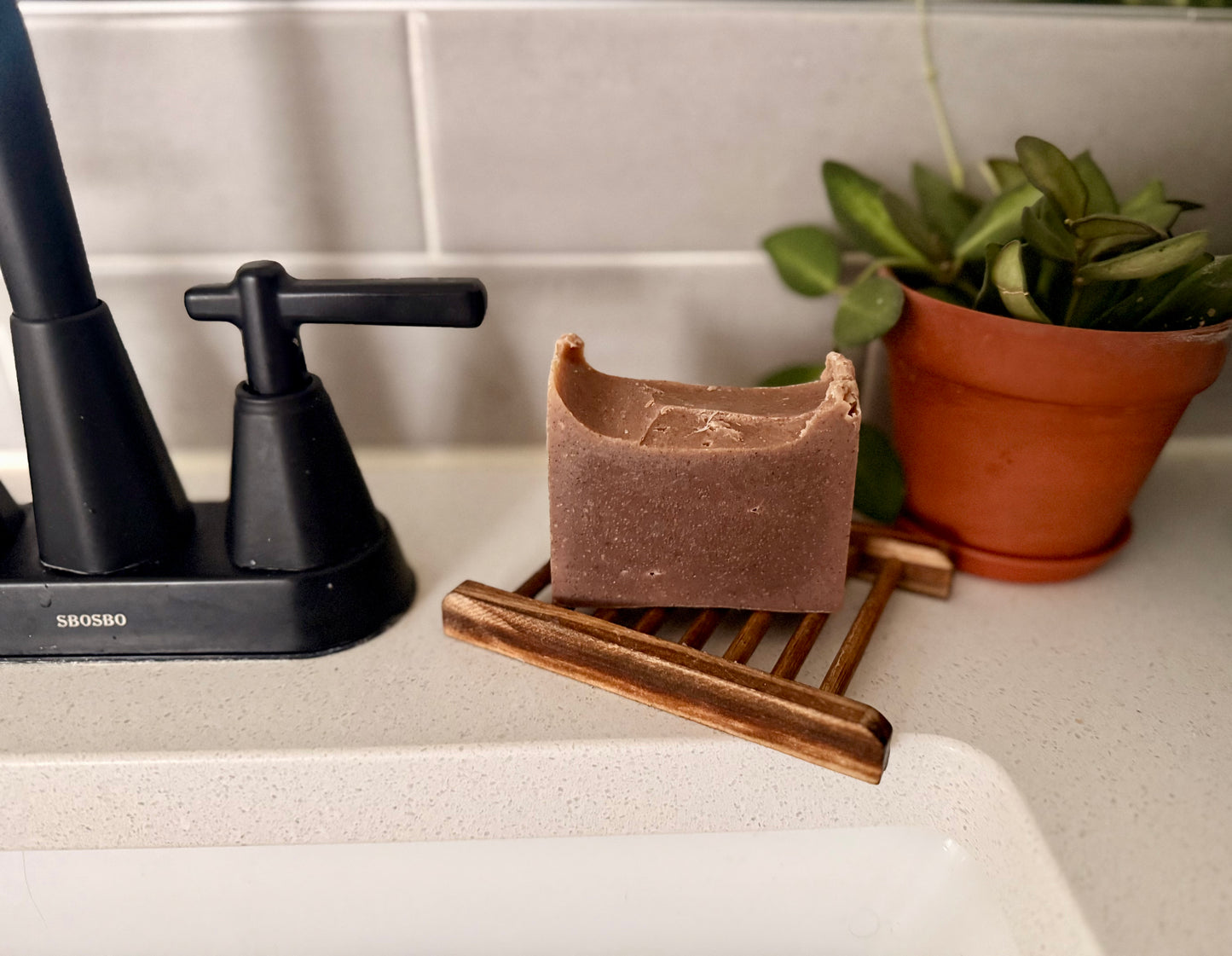 Sandalwood & Vanilla Exfoliating Bar Soap – Buff, Smooth & Glow 🪵