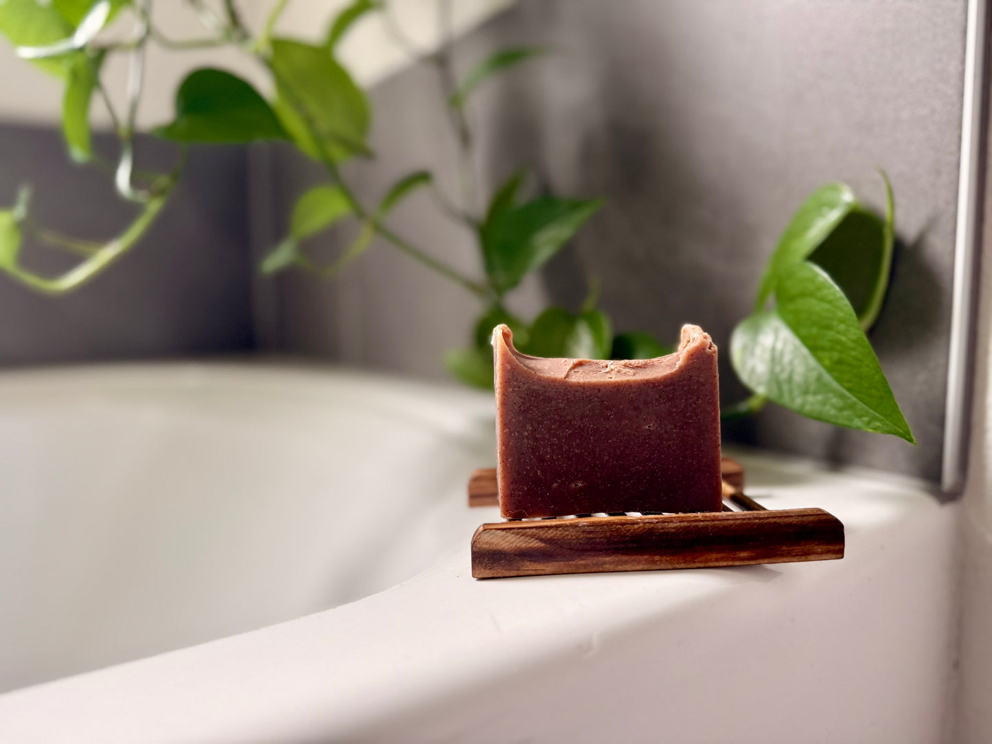 Sandalwood & Vanilla Exfoliating Bar Soap – Buff, Smooth & Glow 🪵
